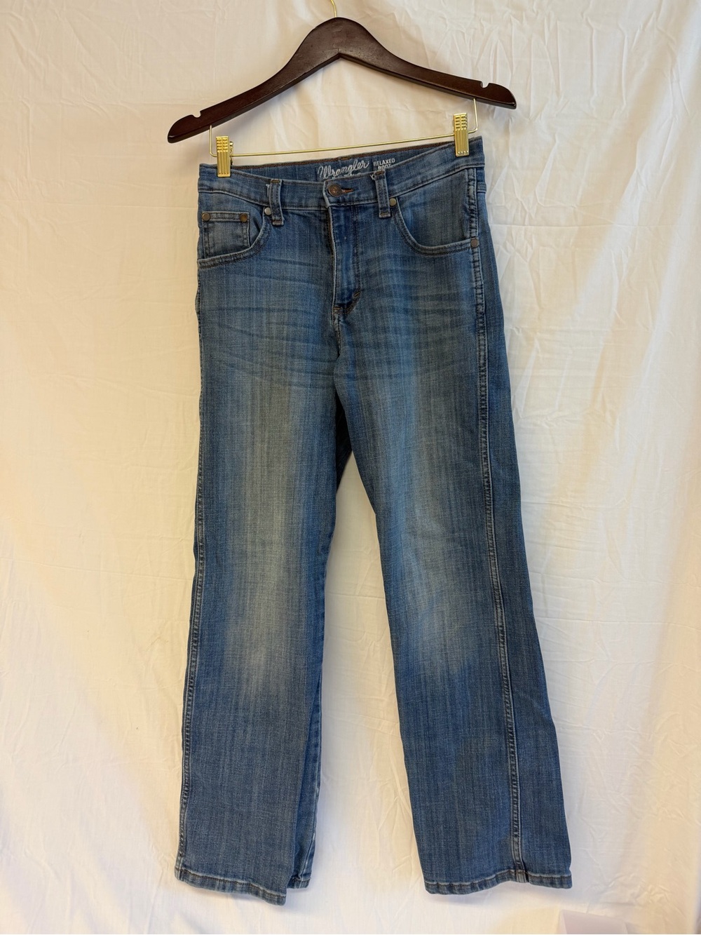 Wrangler boys Straight-Leg Jeans in Medium Blue Wash